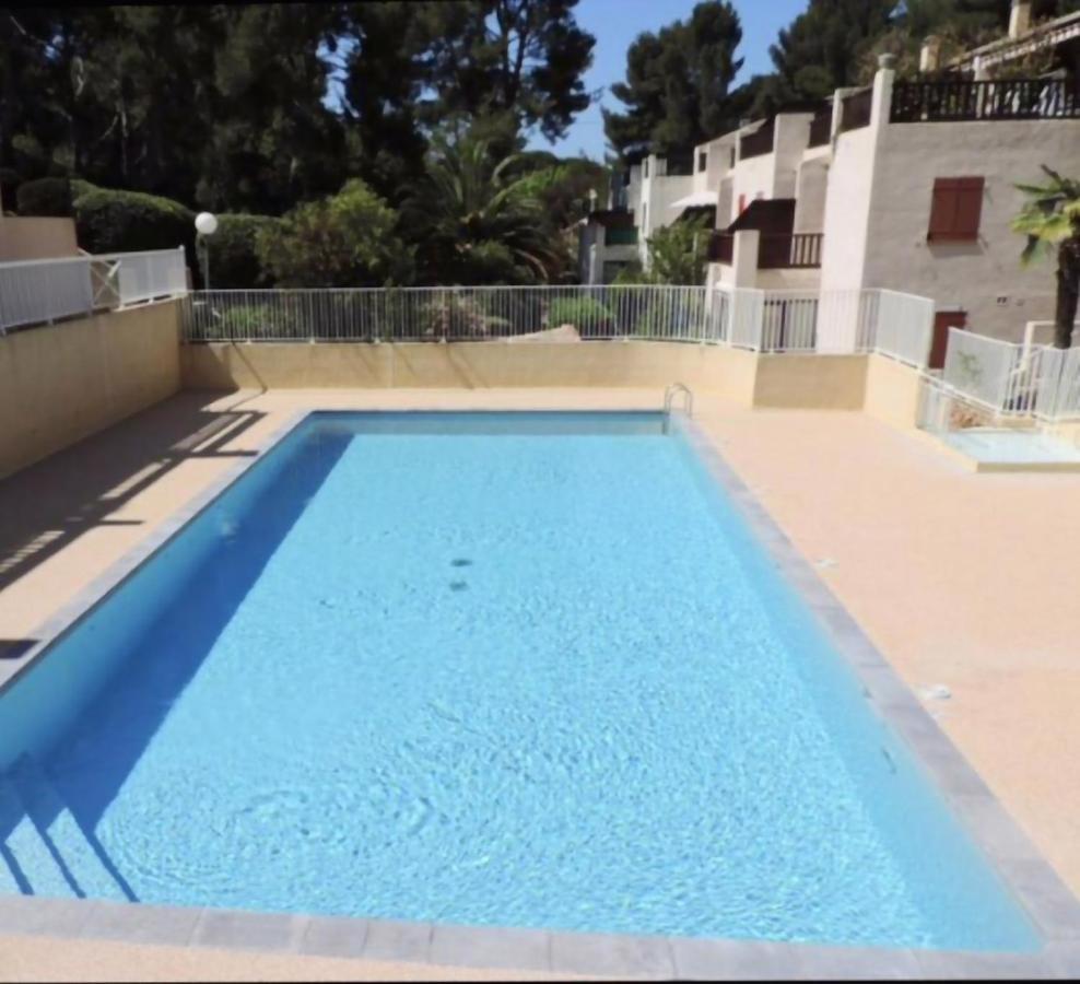 Les Pierreplane Apartment Bandol Exterior photo